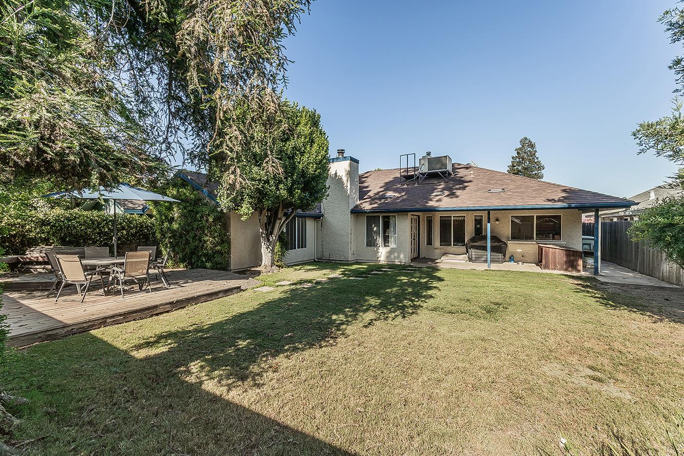 8531 N Rowell Ave, Fresno, CA 93720