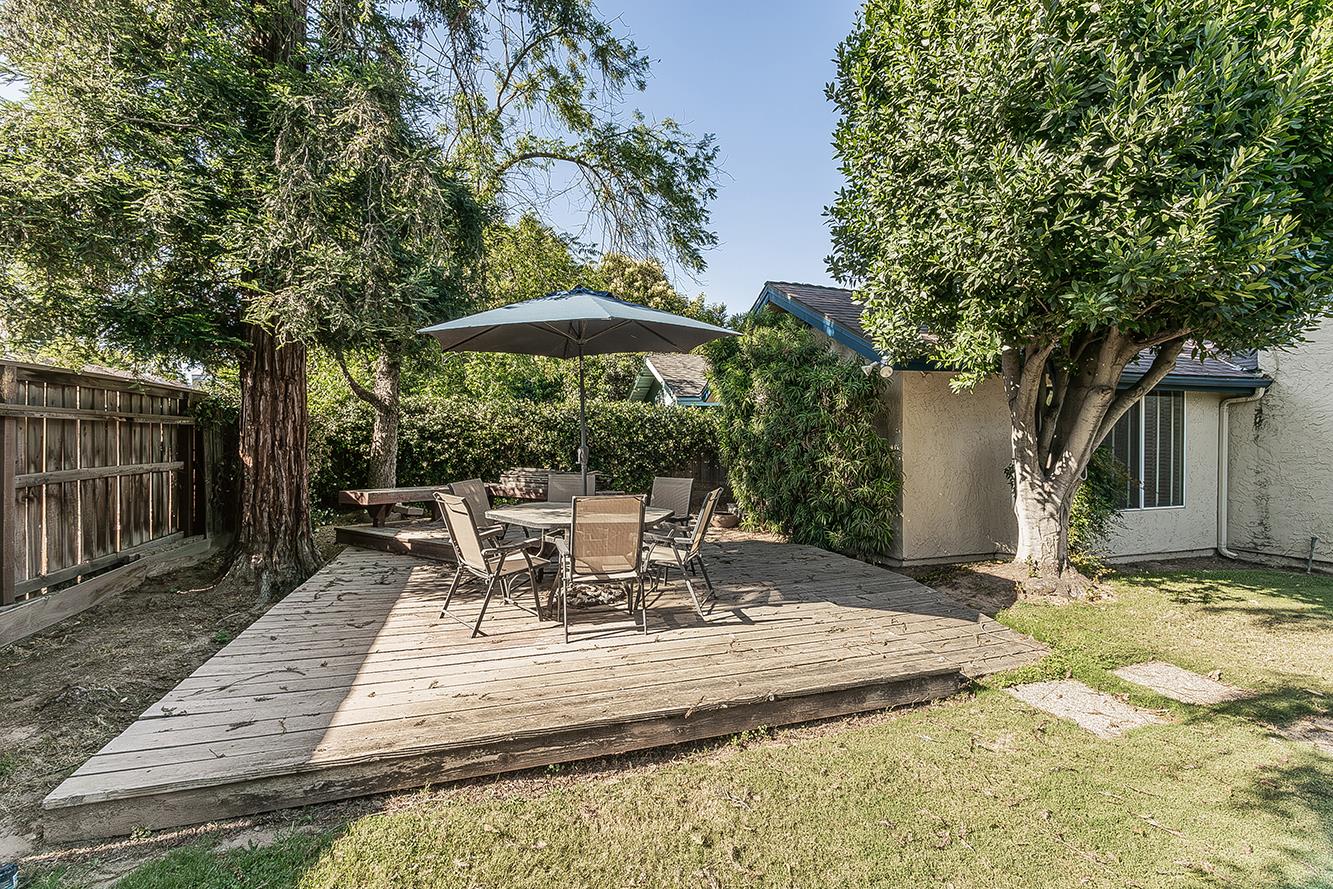 8531 N Rowell Ave, Fresno, CA 93720