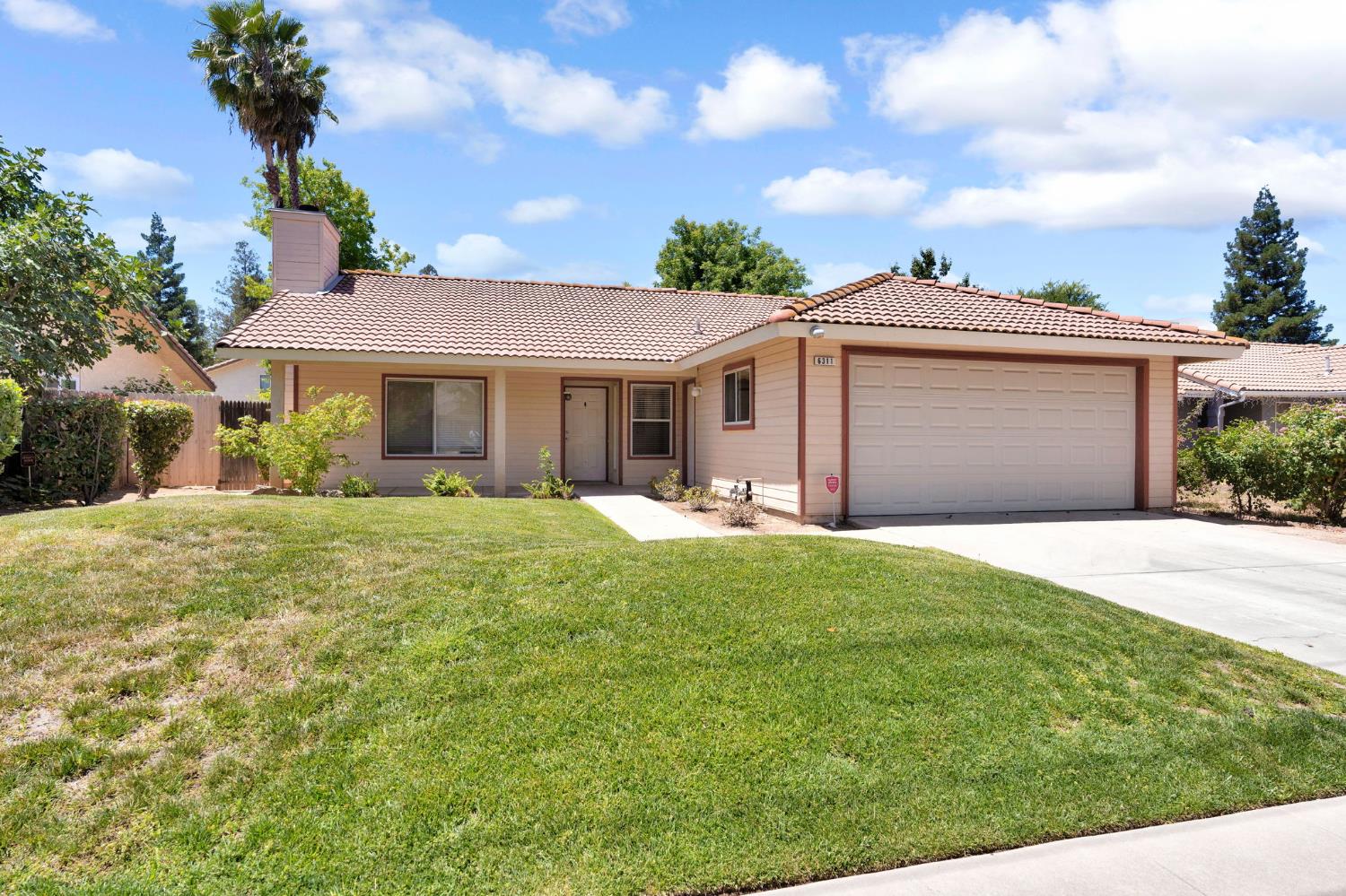 6311 N Cornelia Ave, Fresno, CA 93722