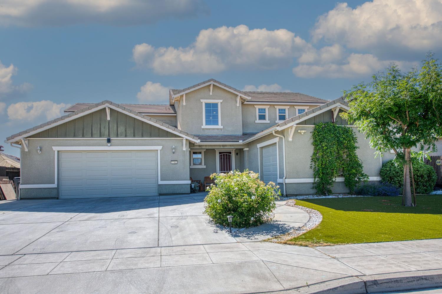 2381 N Jason Ave, Fresno, CA 93737