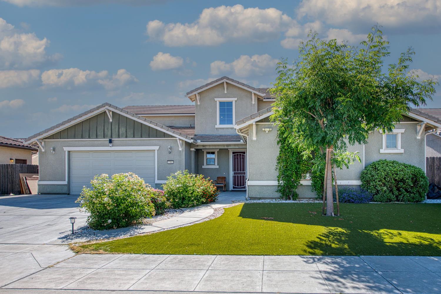 2381 N Jason Ave, Fresno, CA 93737