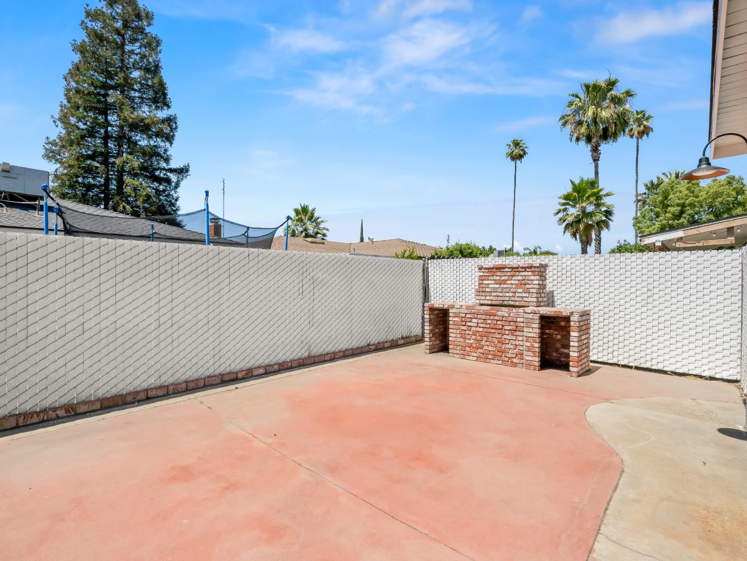4421 N Maple Ave, Fresno, CA 93726