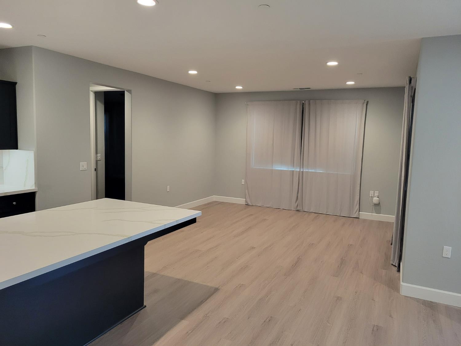 2114 Laverne Ave, Fresno, CA 93727