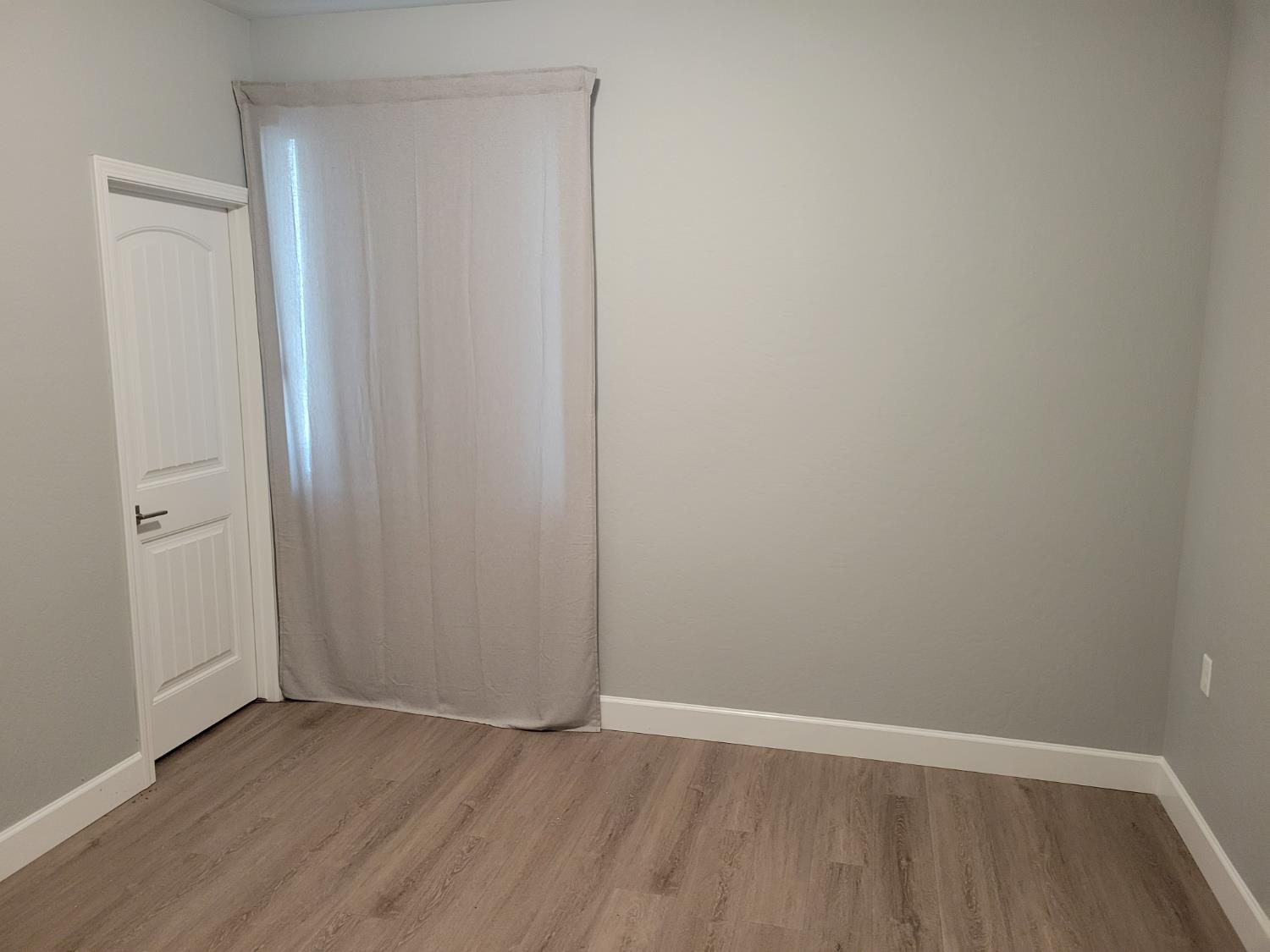 2114 Laverne Ave, Fresno, CA 93727