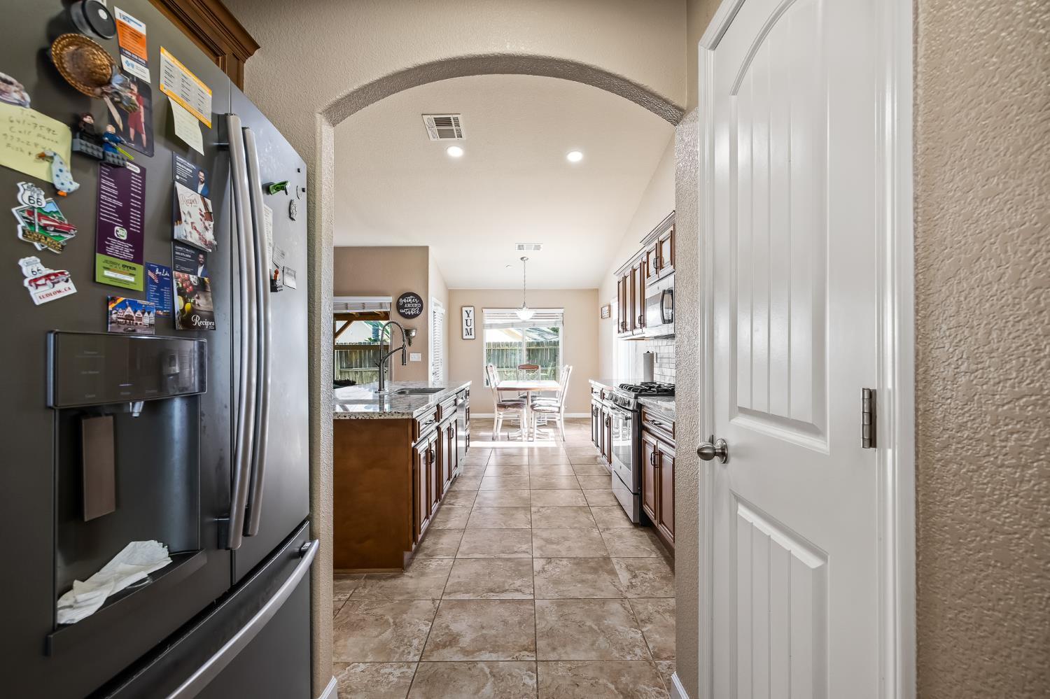 6503 E Dayton Ave, Fresno, CA 93727