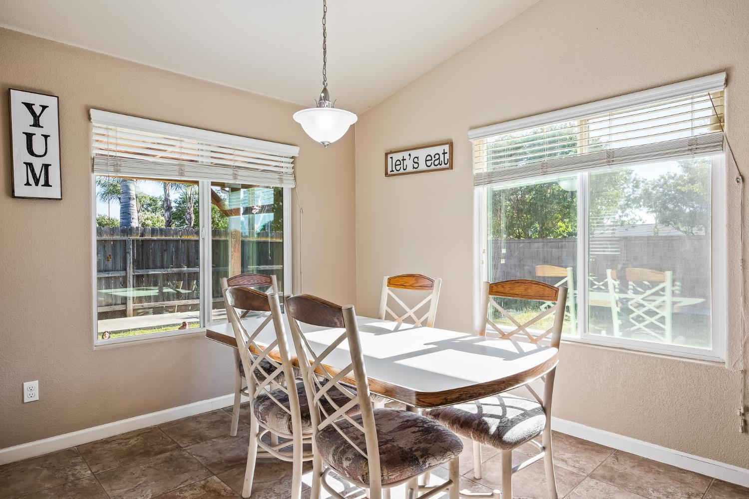 6503 E Dayton Ave, Fresno, CA 93727