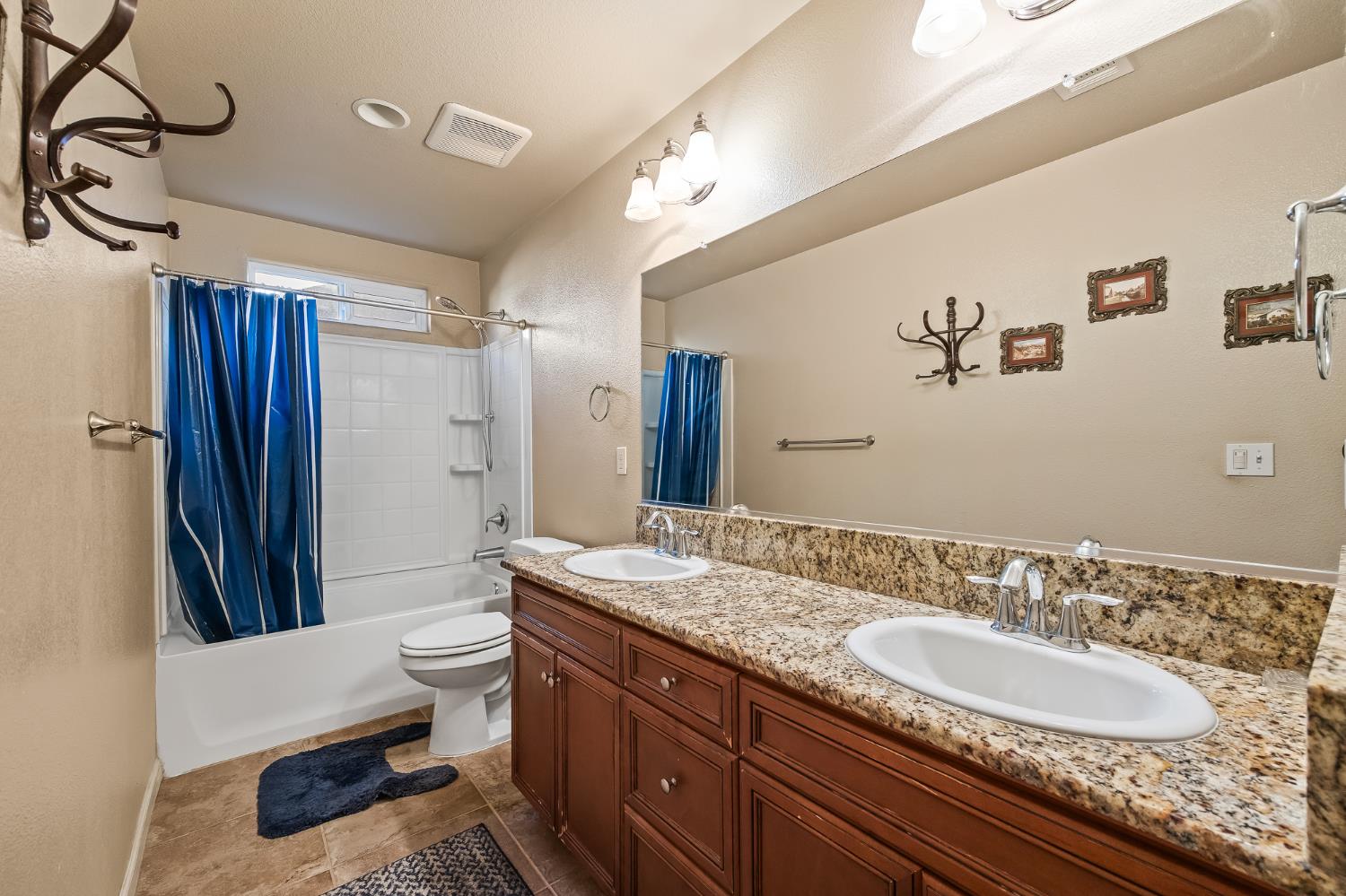 6503 E Dayton Ave, Fresno, CA 93727