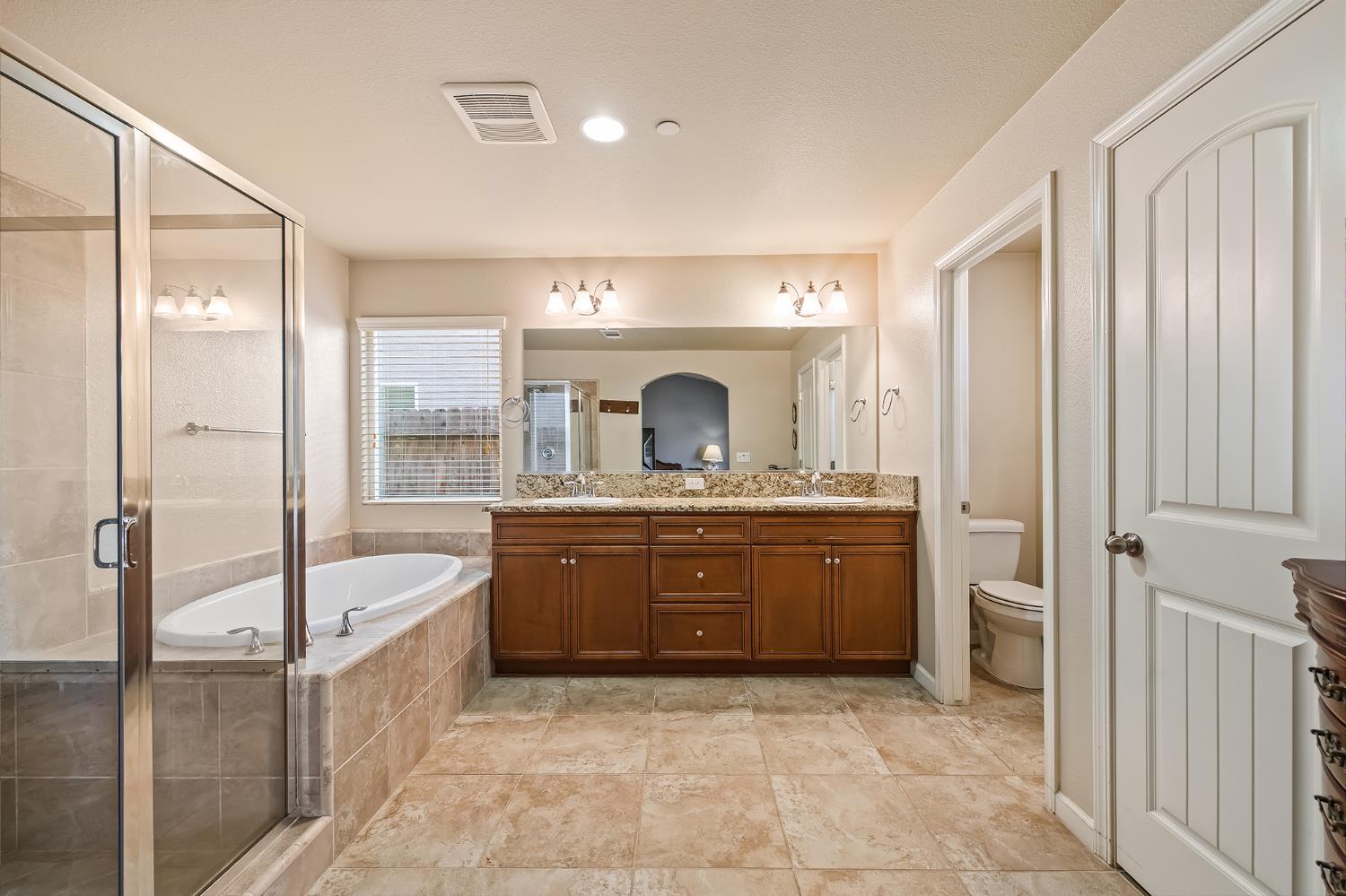 6503 E Dayton Ave, Fresno, CA 93727