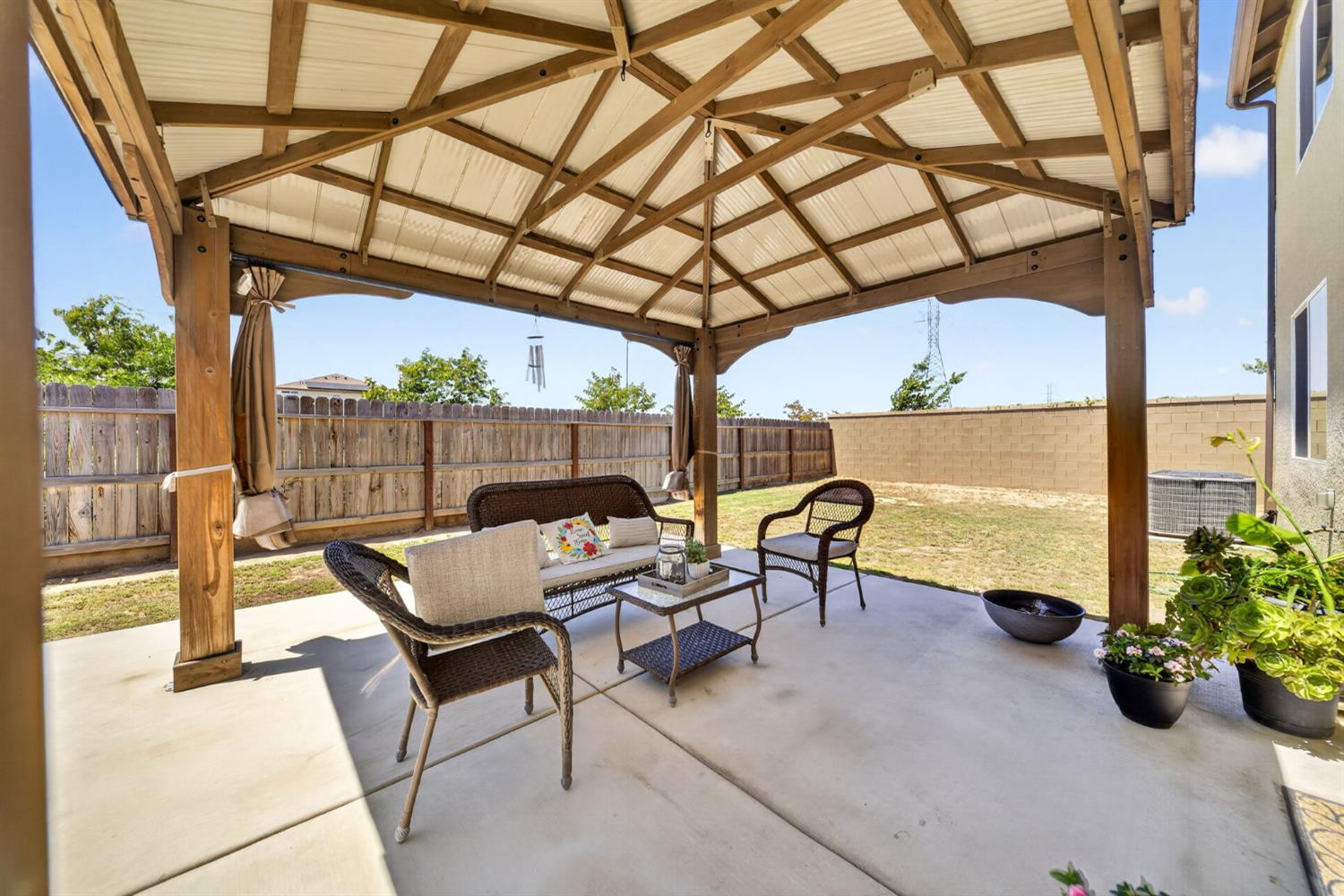 4219 N Reed Ave, Fresno, CA 93723