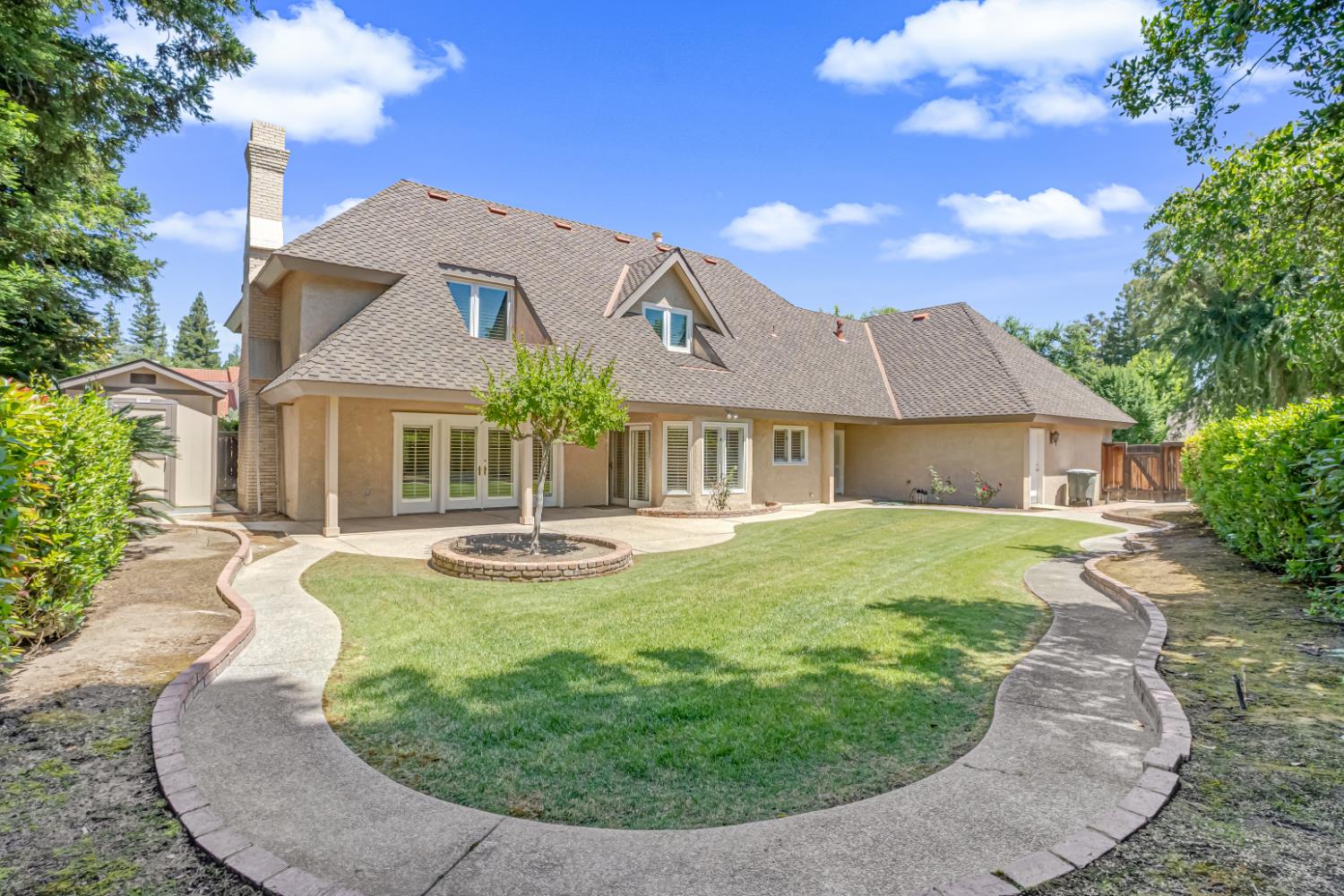 Open Photo