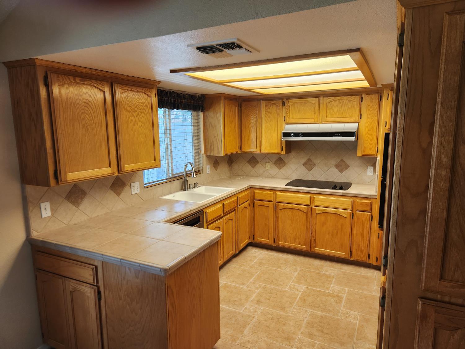 6502 N Delbert Ave, Fresno, CA 93722