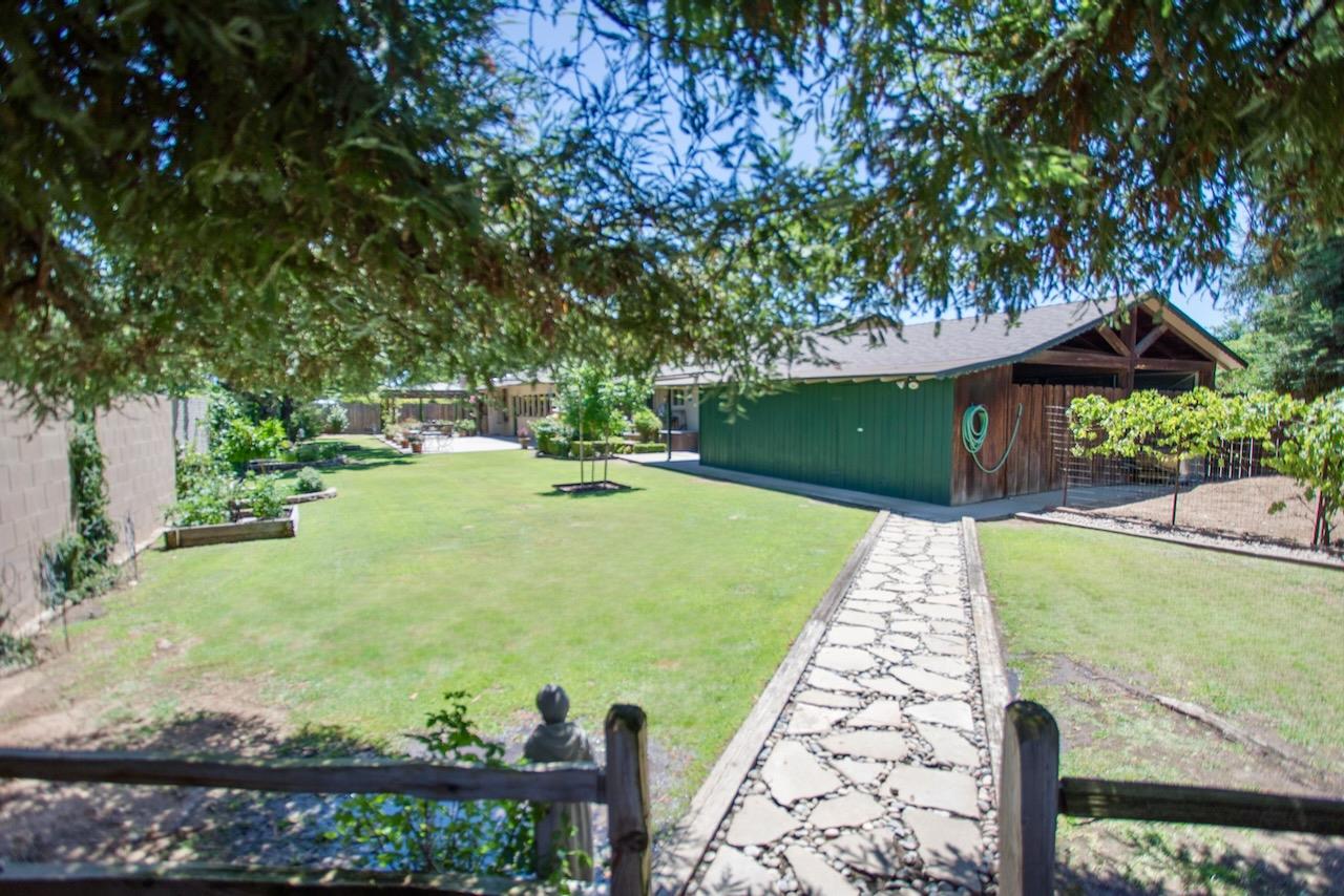 294 San Bruno Ave, Fresno, CA 93704