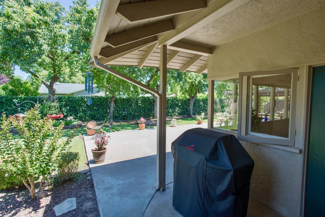 294 San Bruno Ave, Fresno, CA 93704