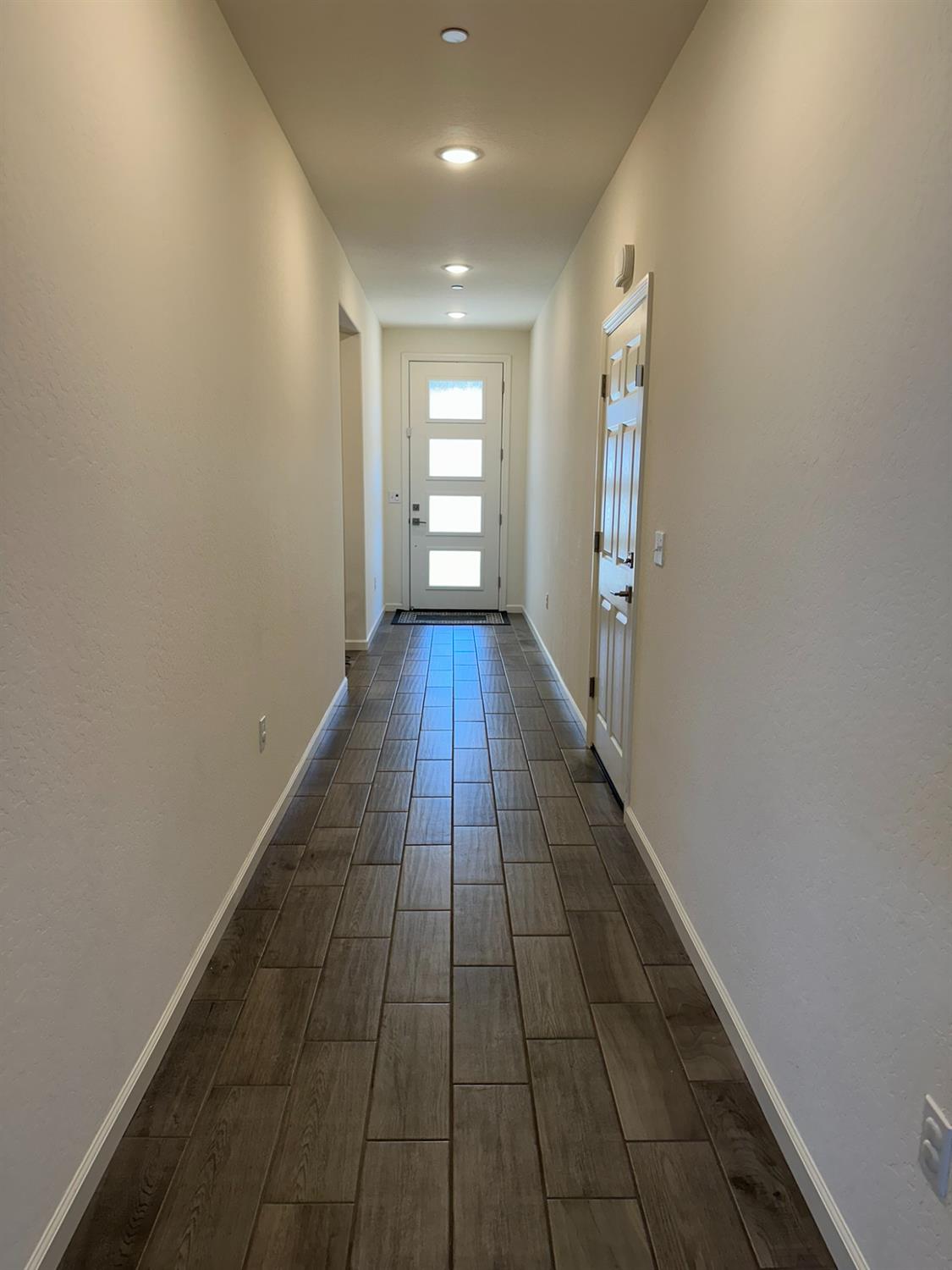 6606 E Carmen Ave, Fresno, CA 93727
