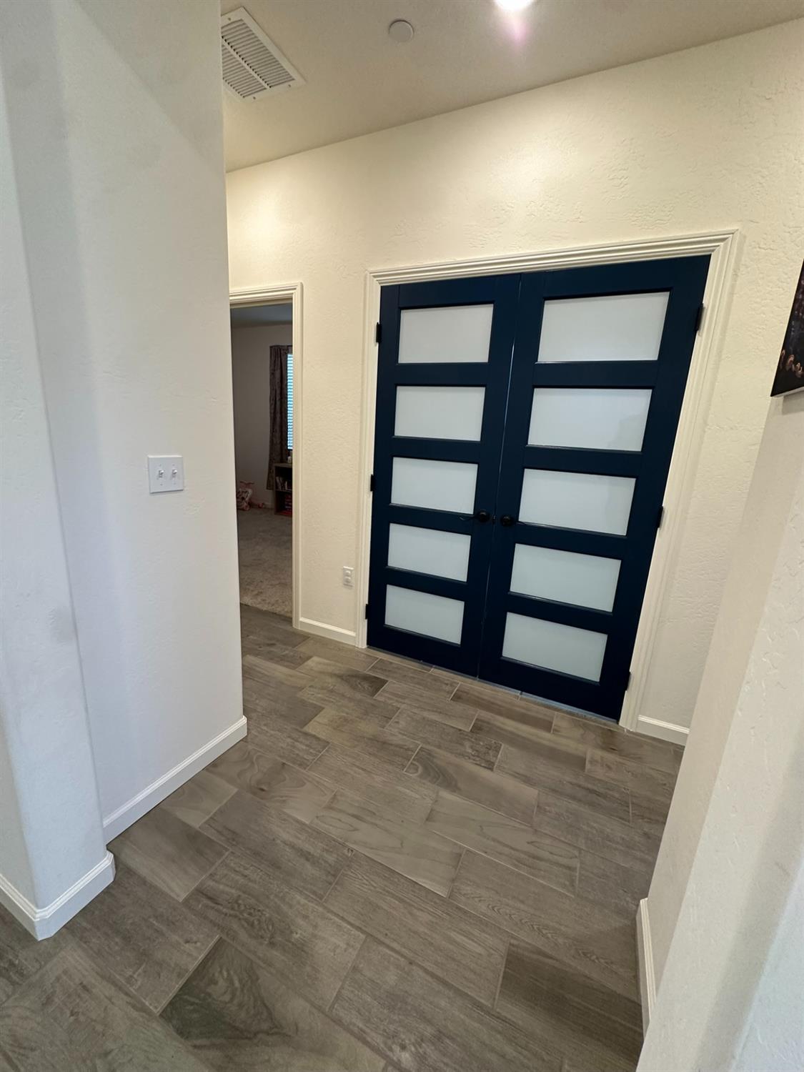 6606 E Carmen Ave, Fresno, CA 93727