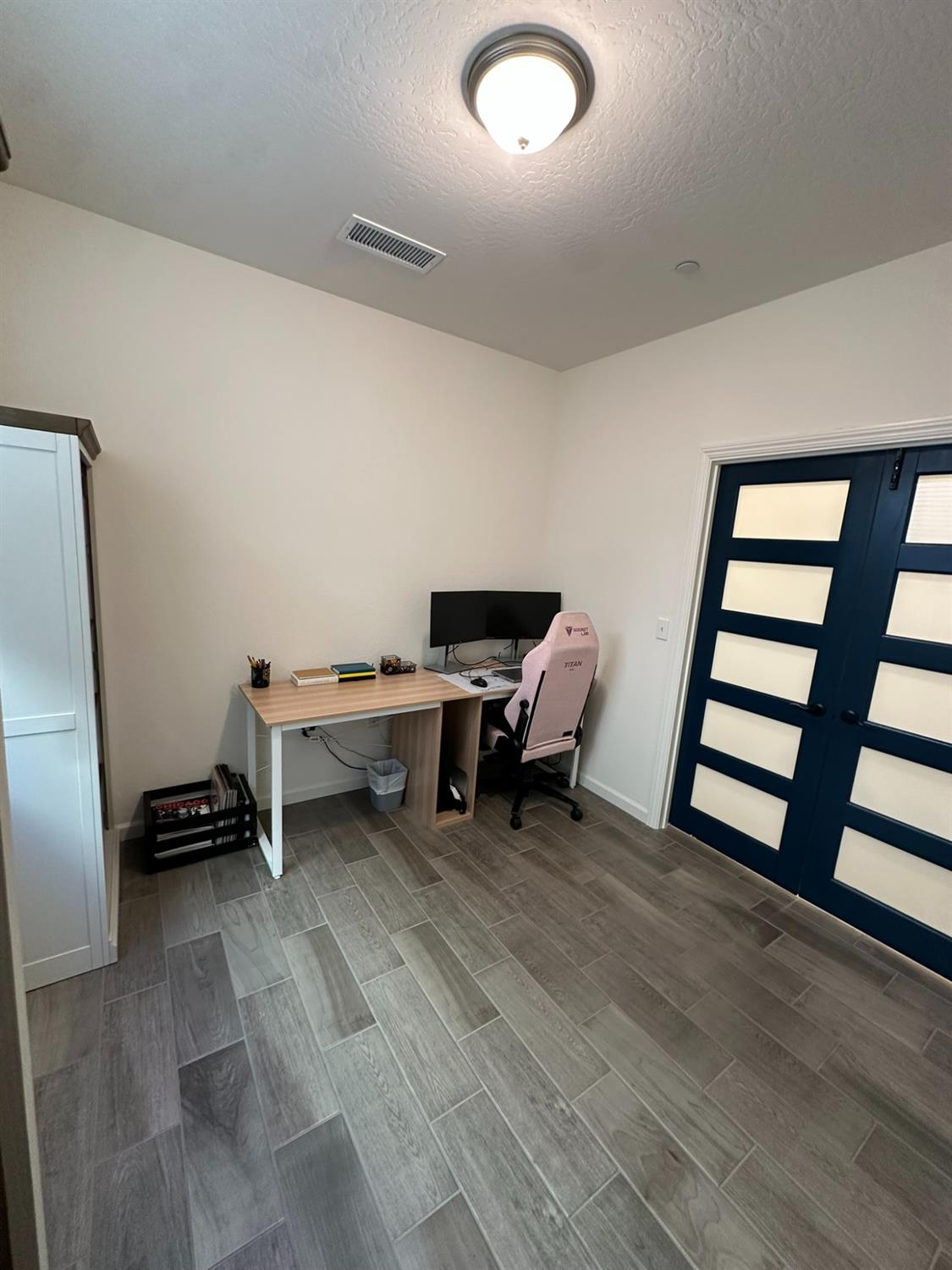 6606 E Carmen Ave, Fresno, CA 93727