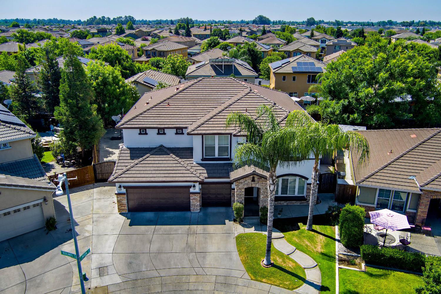 7263 E Redlands Ave, Fresno, CA 93737