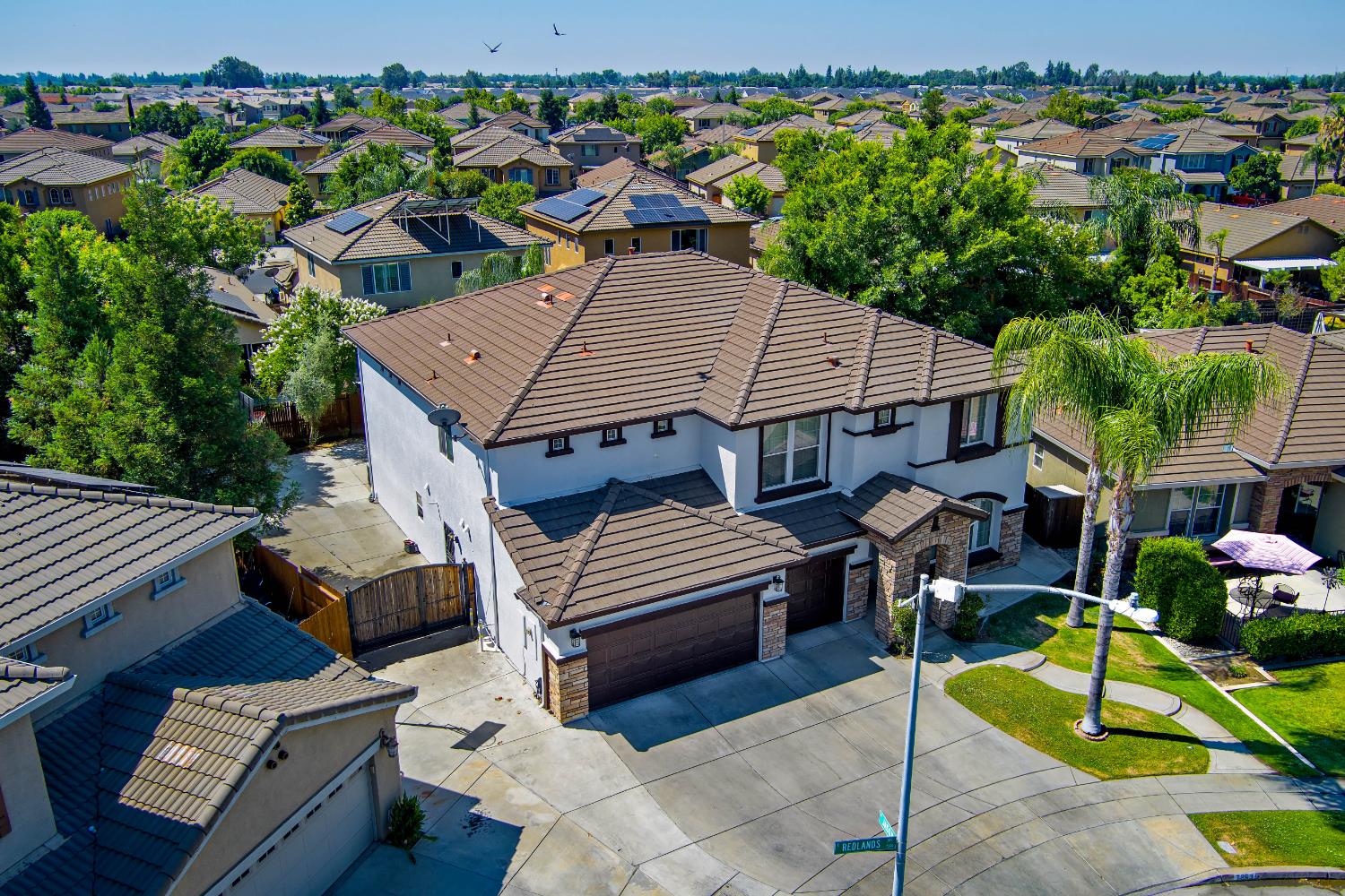 7263 E Redlands Ave, Fresno, CA 93737