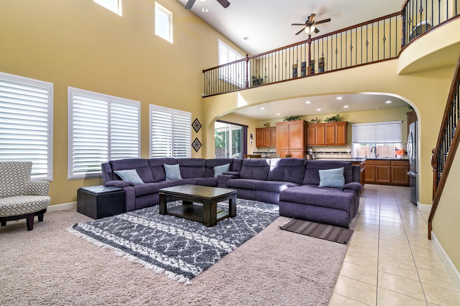 7263 E Redlands Ave, Fresno, CA 93737