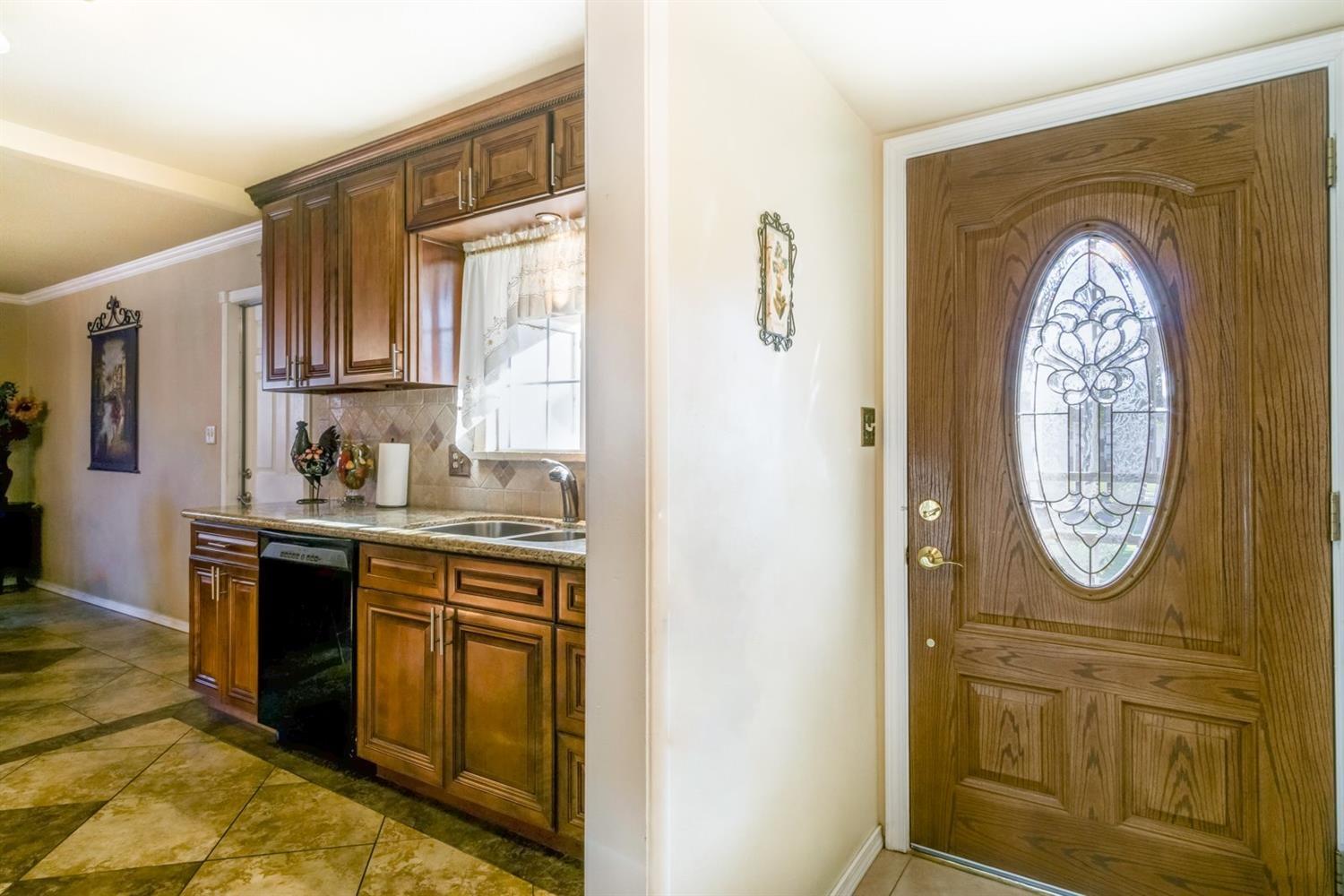 3617 E Fairmont Ave, Fresno, CA 93726
