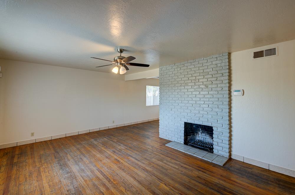 3744 E Dakota Ave, Fresno, CA 93726