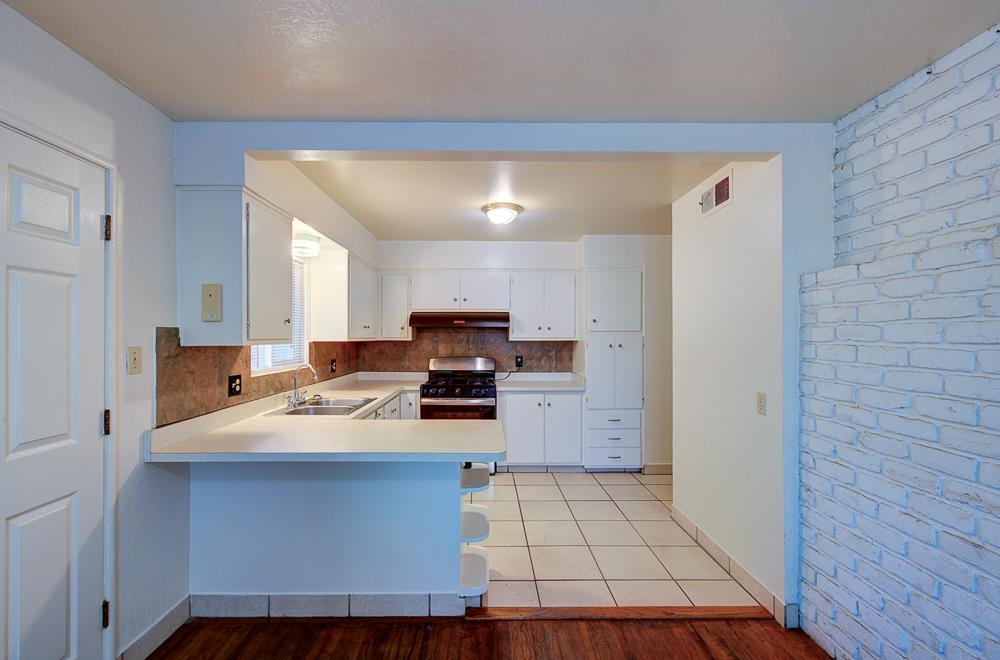 3744 E Dakota Ave, Fresno, CA 93726