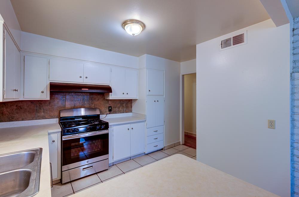 3744 E Dakota Ave, Fresno, CA 93726