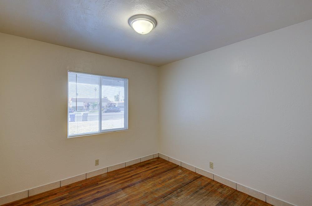3744 E Dakota Ave, Fresno, CA 93726