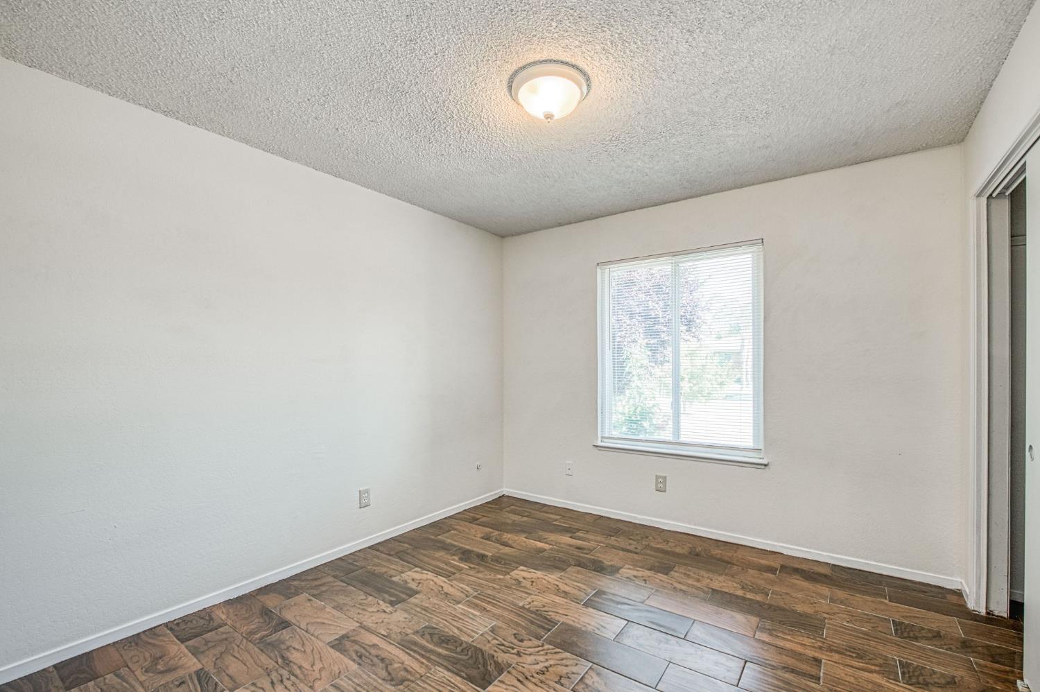 2335 W Cornell Ave, Fresno, CA 93705