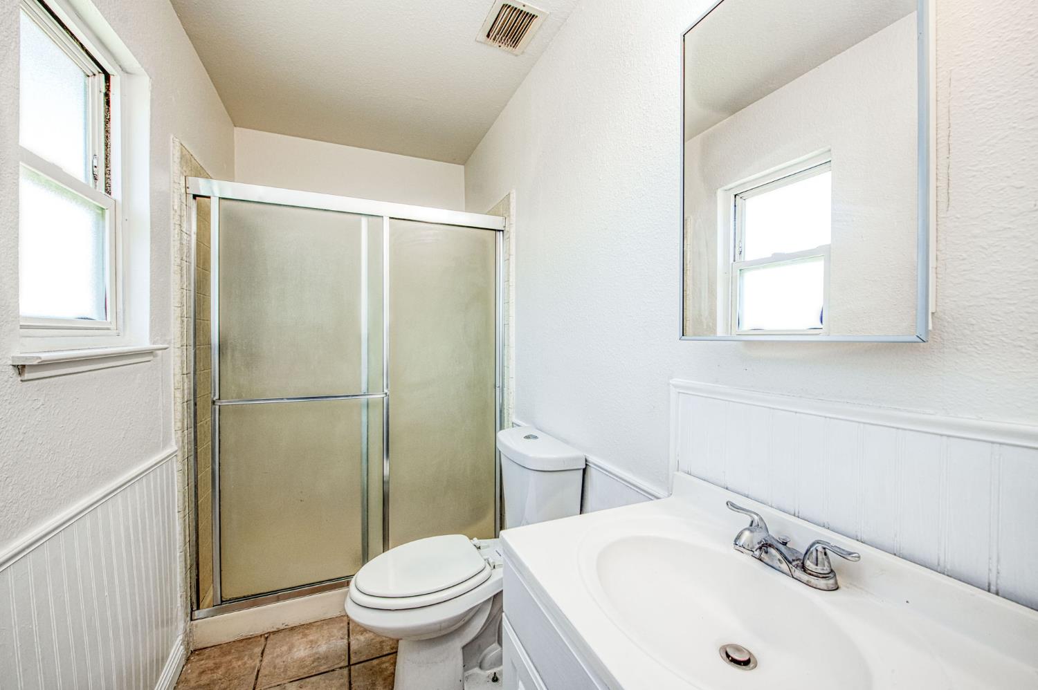2335 W Cornell Ave, Fresno, CA 93705