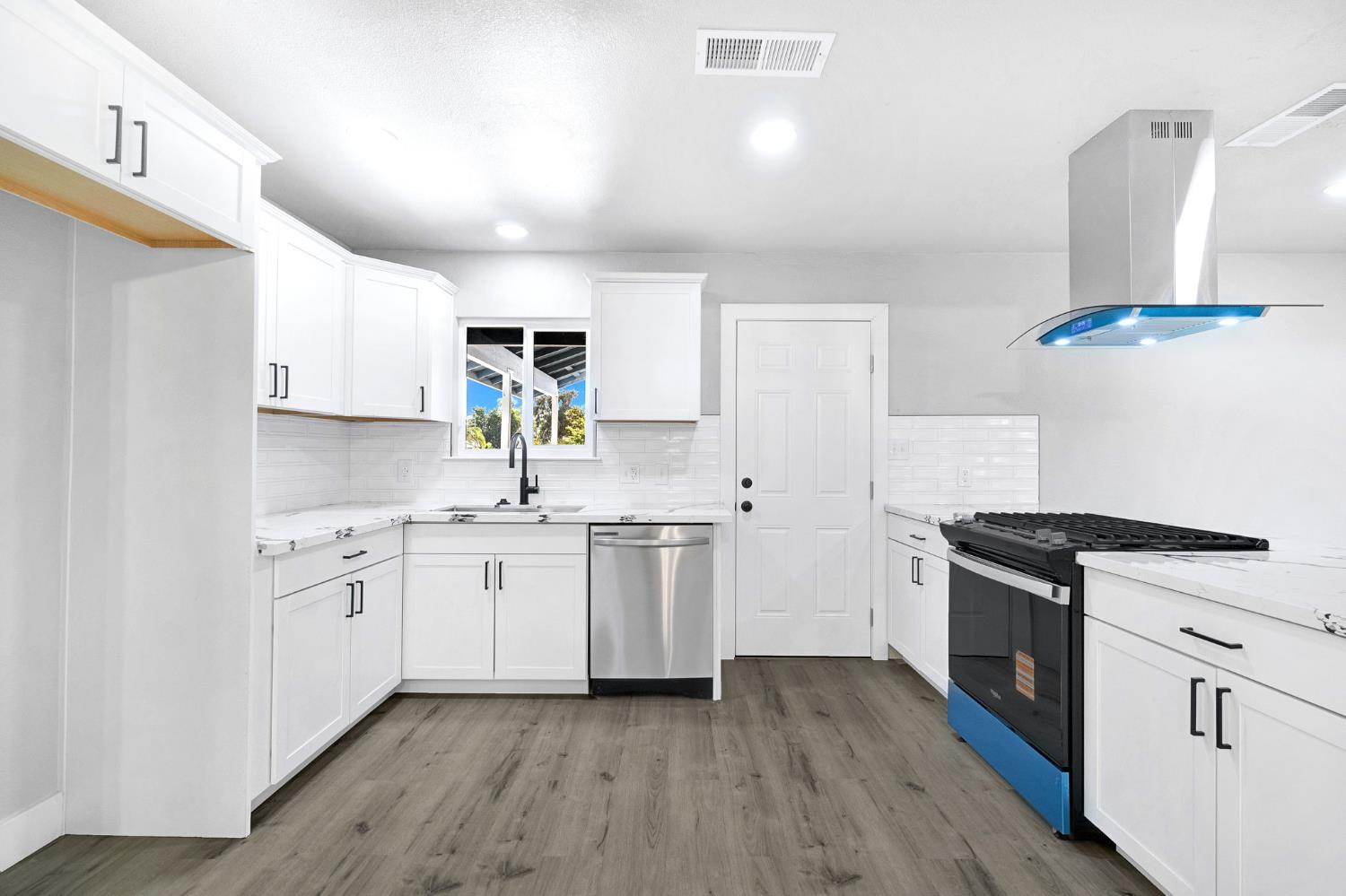 4847 N Delbert Ave, Fresno, CA 93722