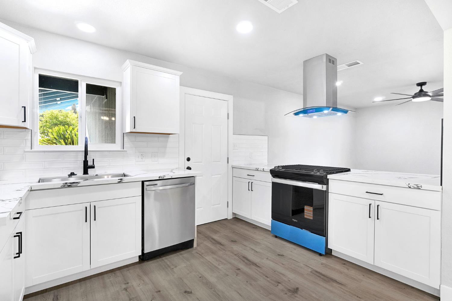 4847 N Delbert Ave, Fresno, CA 93722