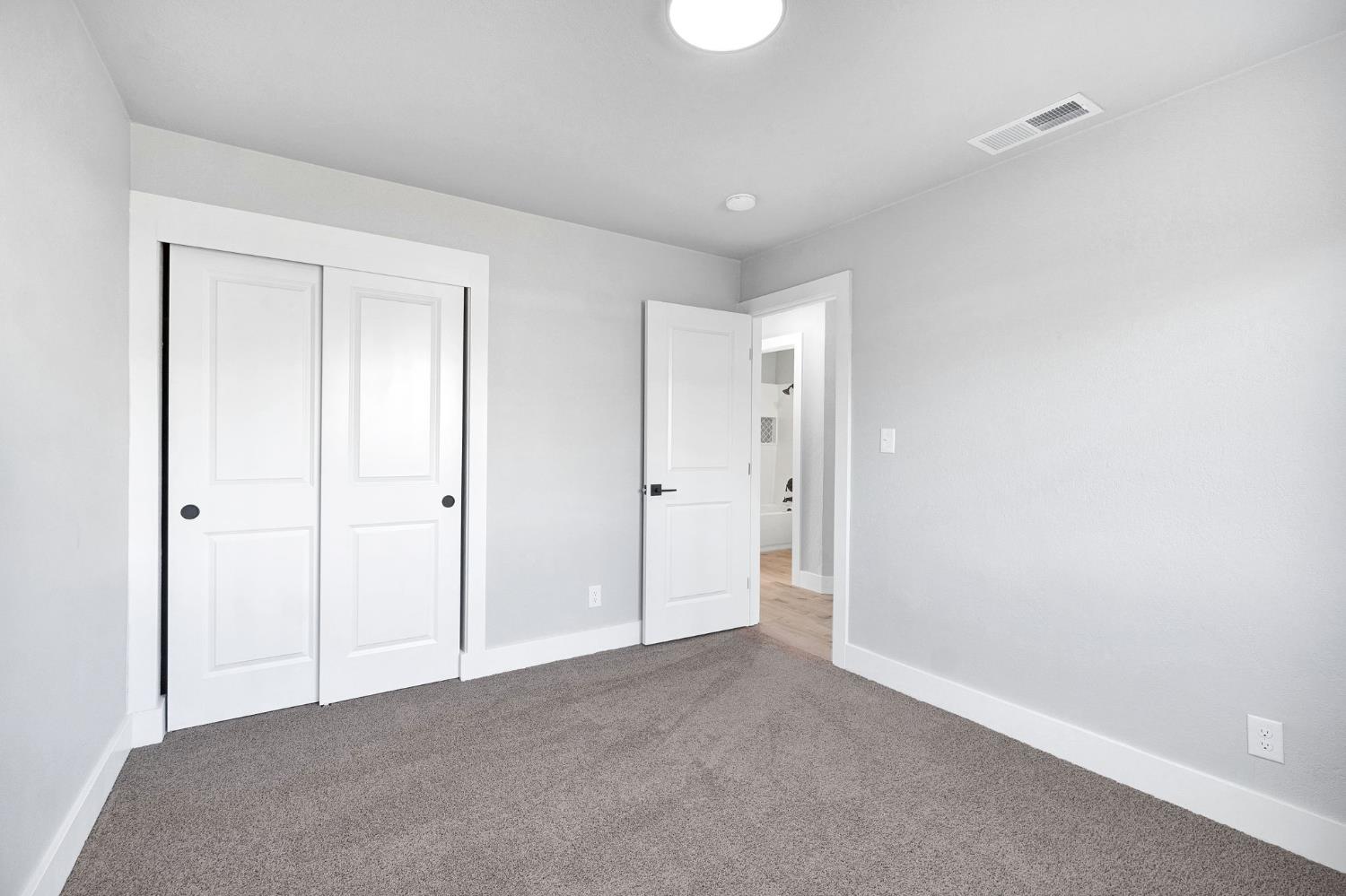 4847 N Delbert Ave, Fresno, CA 93722
