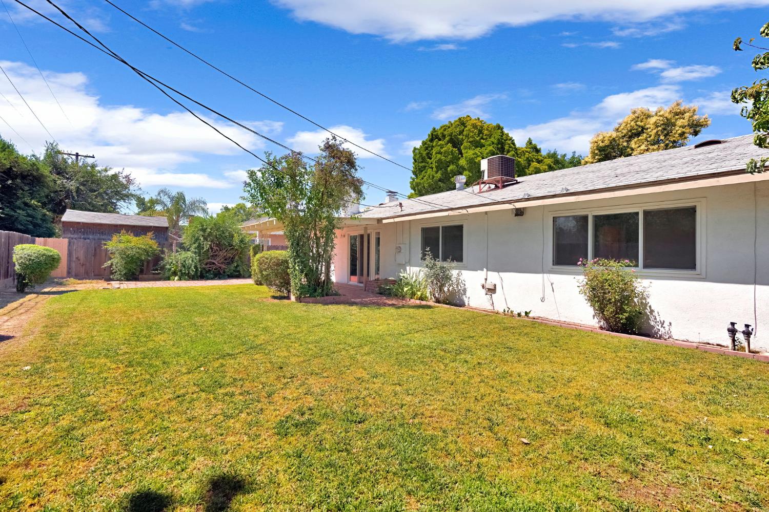 4656 N 5th St, Fresno, CA 93726