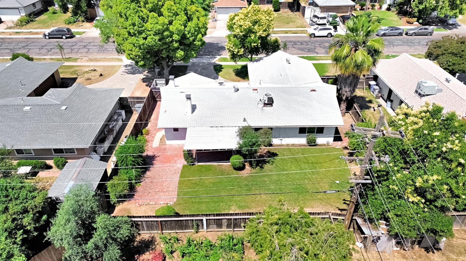 4656 N 5th St, Fresno, CA 93726