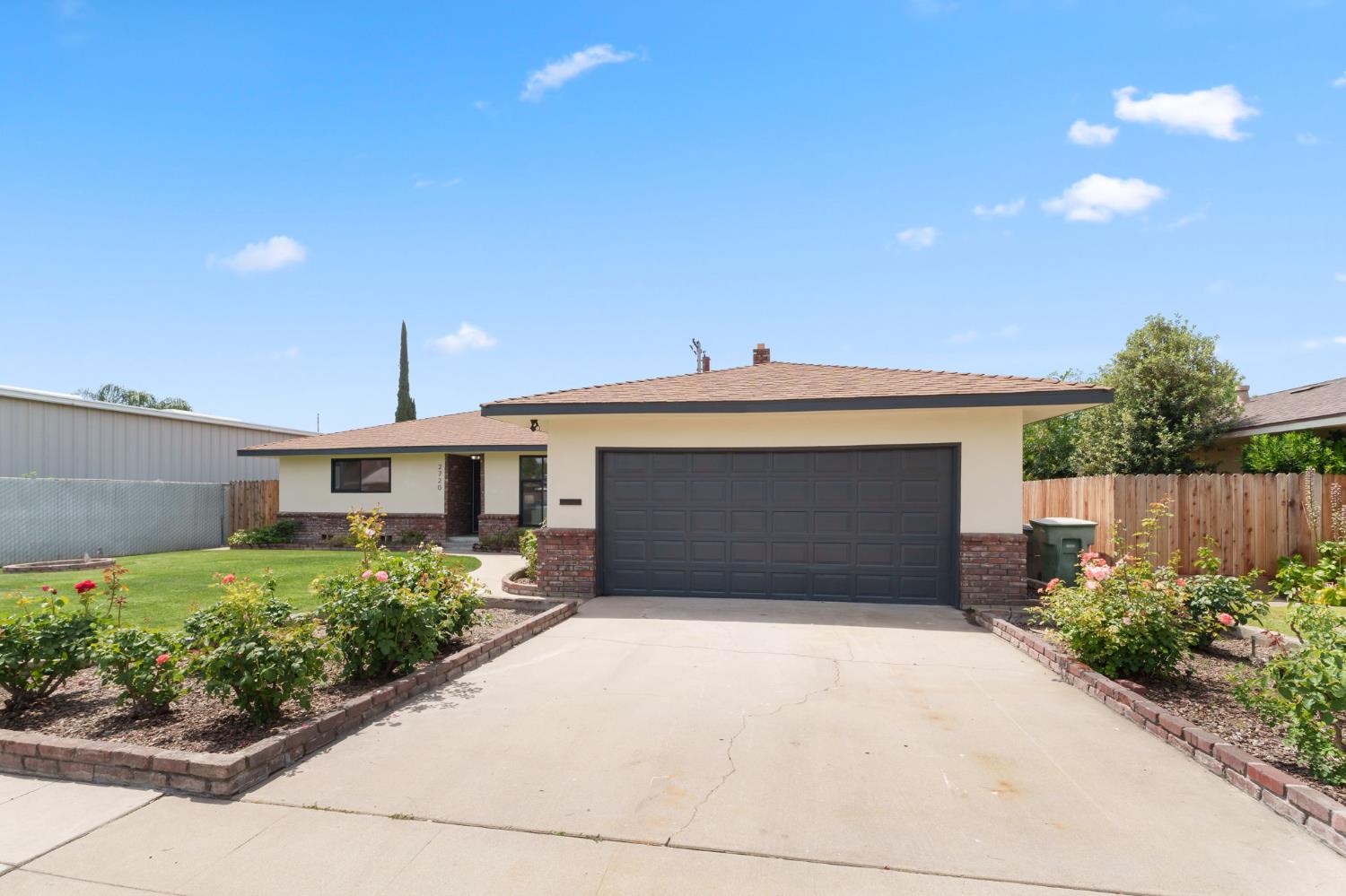 2720 E Pico Ave, Fresno, CA 93726