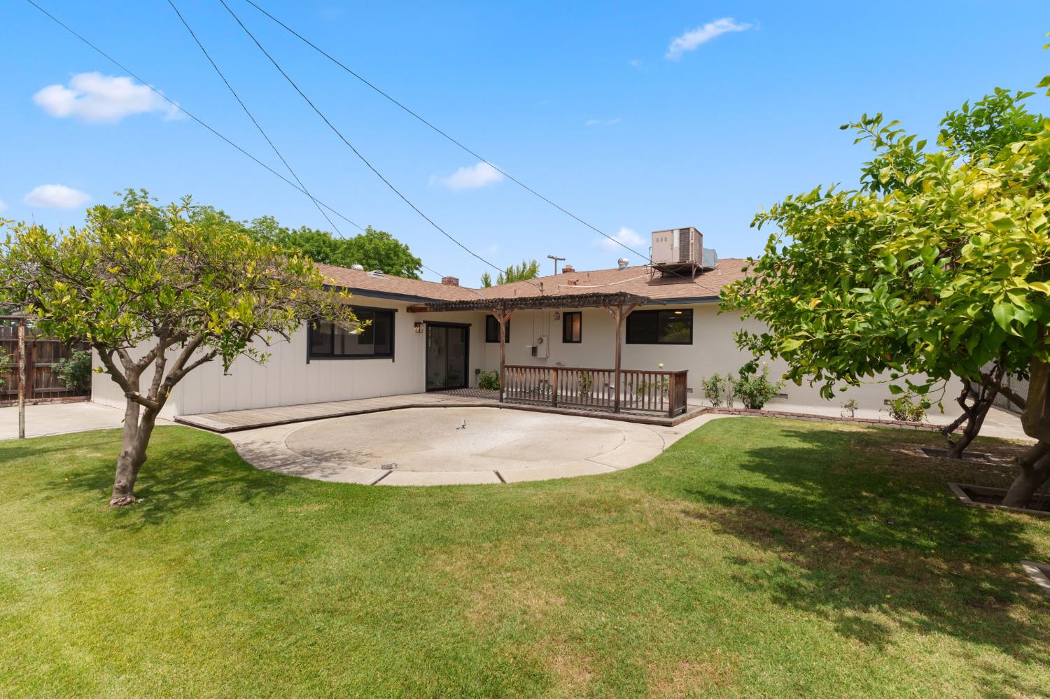 2720 E Pico Ave, Fresno, CA 93726