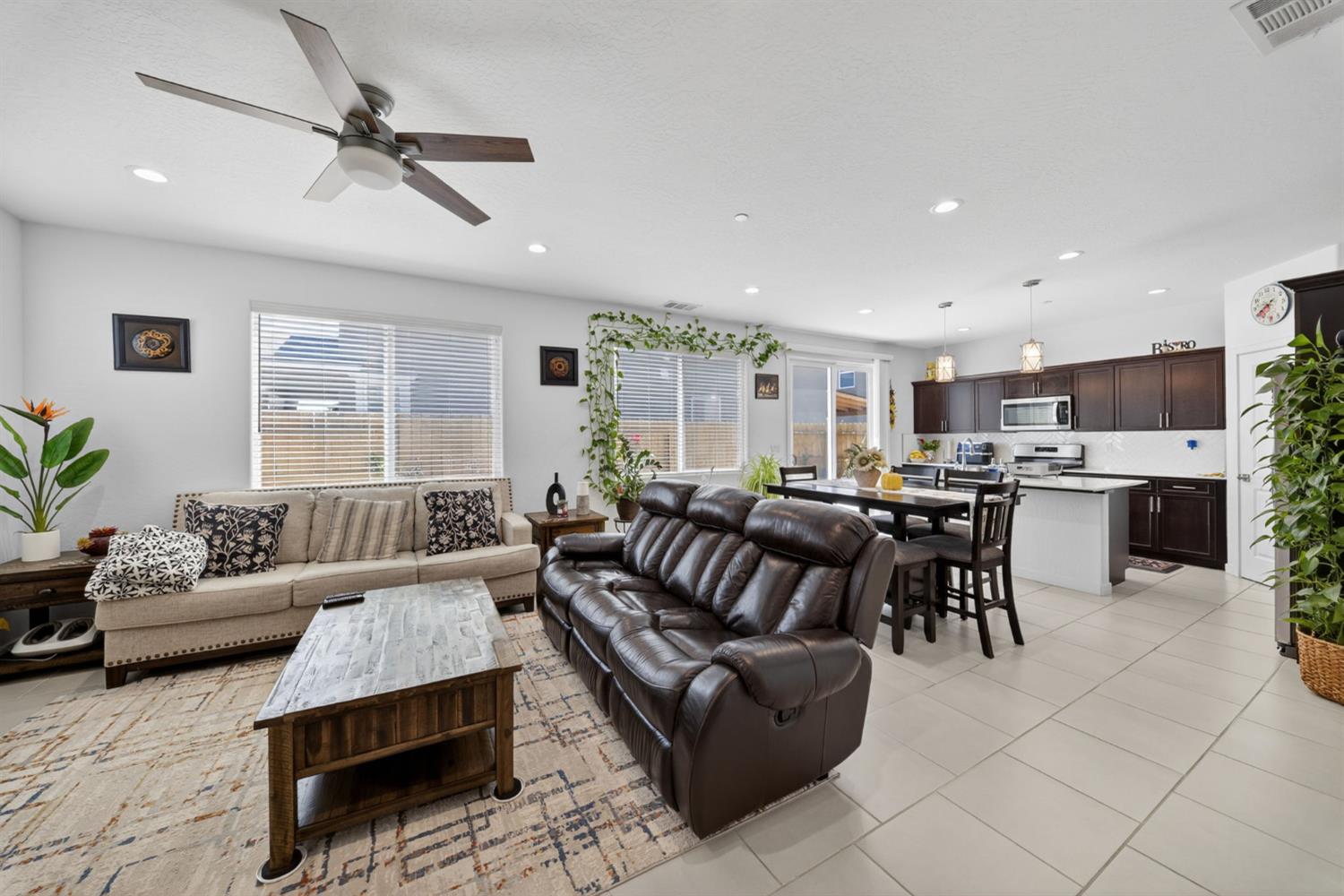 6339 W Oakley Ave, Fresno, CA 93723