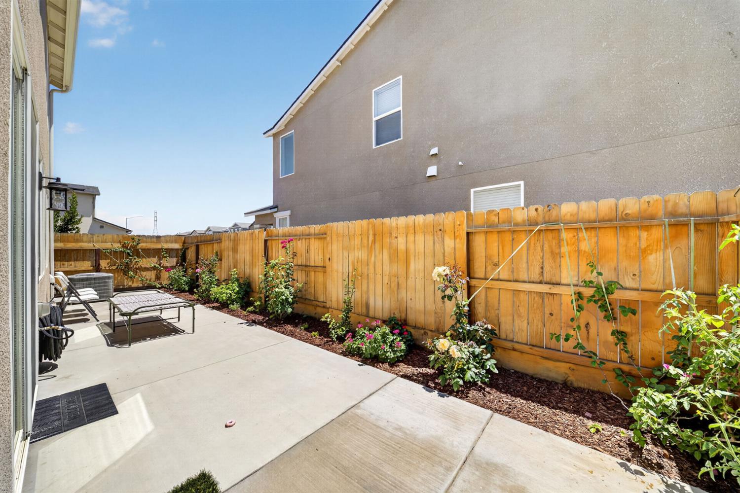 6339 W Oakley Ave, Fresno, CA 93723