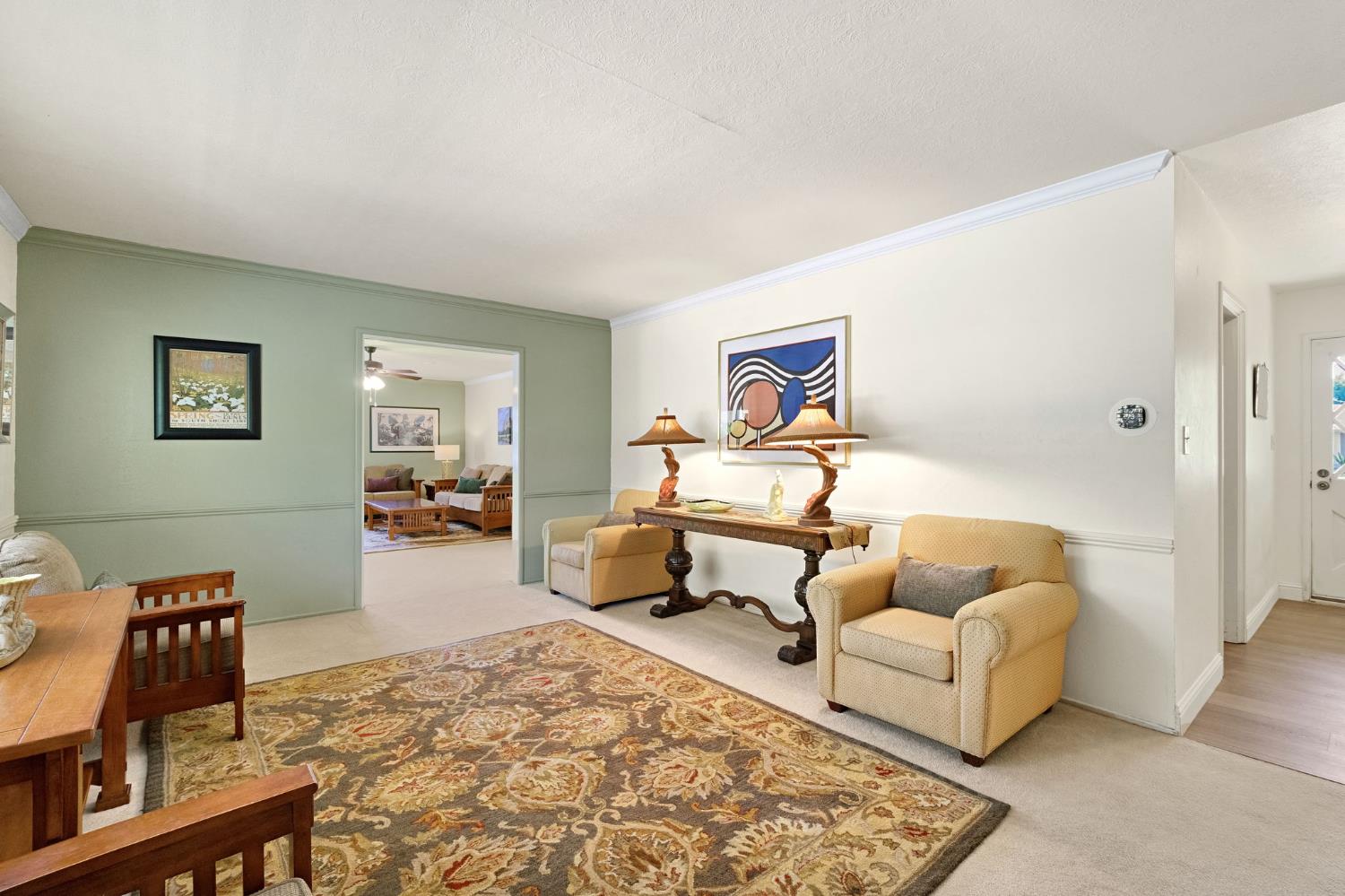 738 W Alamos Ave, Fresno, CA 93705