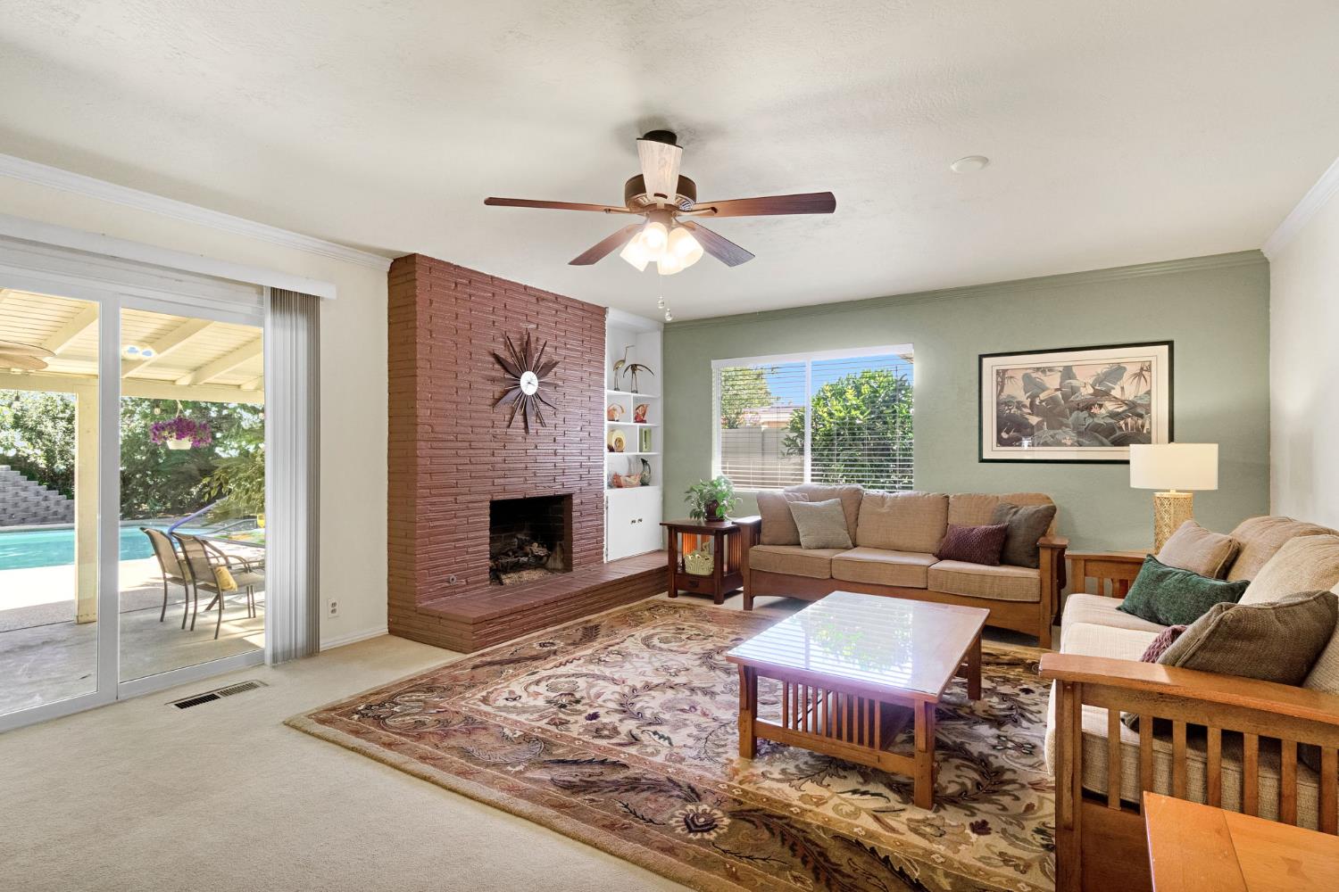 738 W Alamos Ave, Fresno, CA 93705