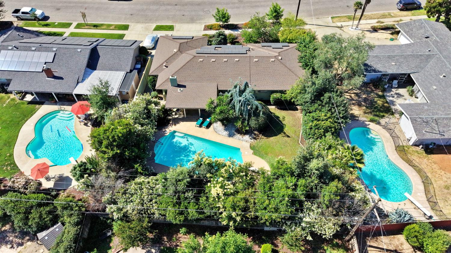 738 W Alamos Ave, Fresno, CA 93705
