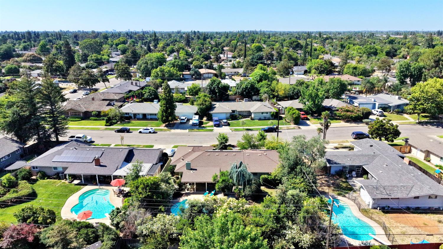 738 W Alamos Ave, Fresno, CA 93705