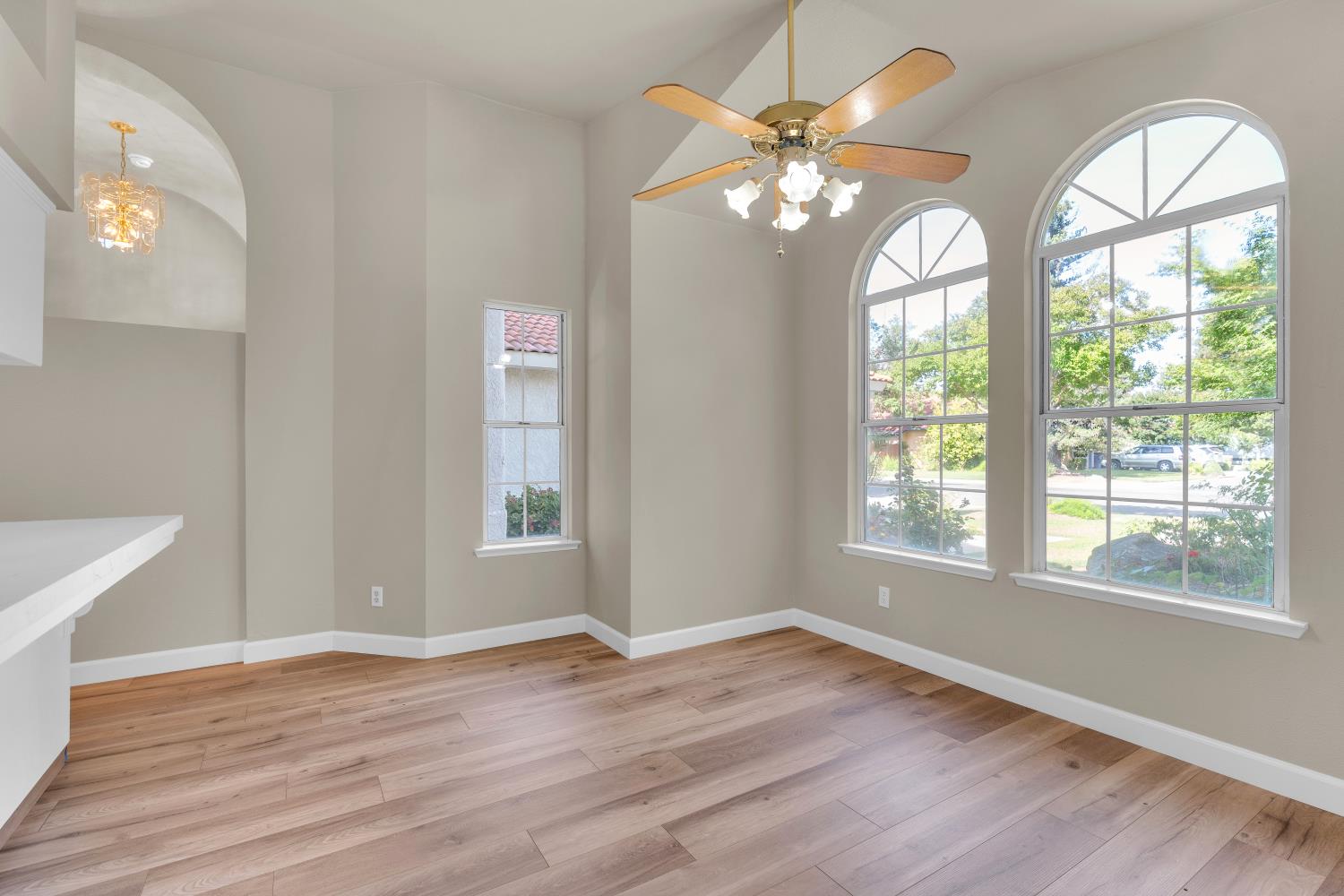 8335 N Barton Ave, Fresno, CA 93720