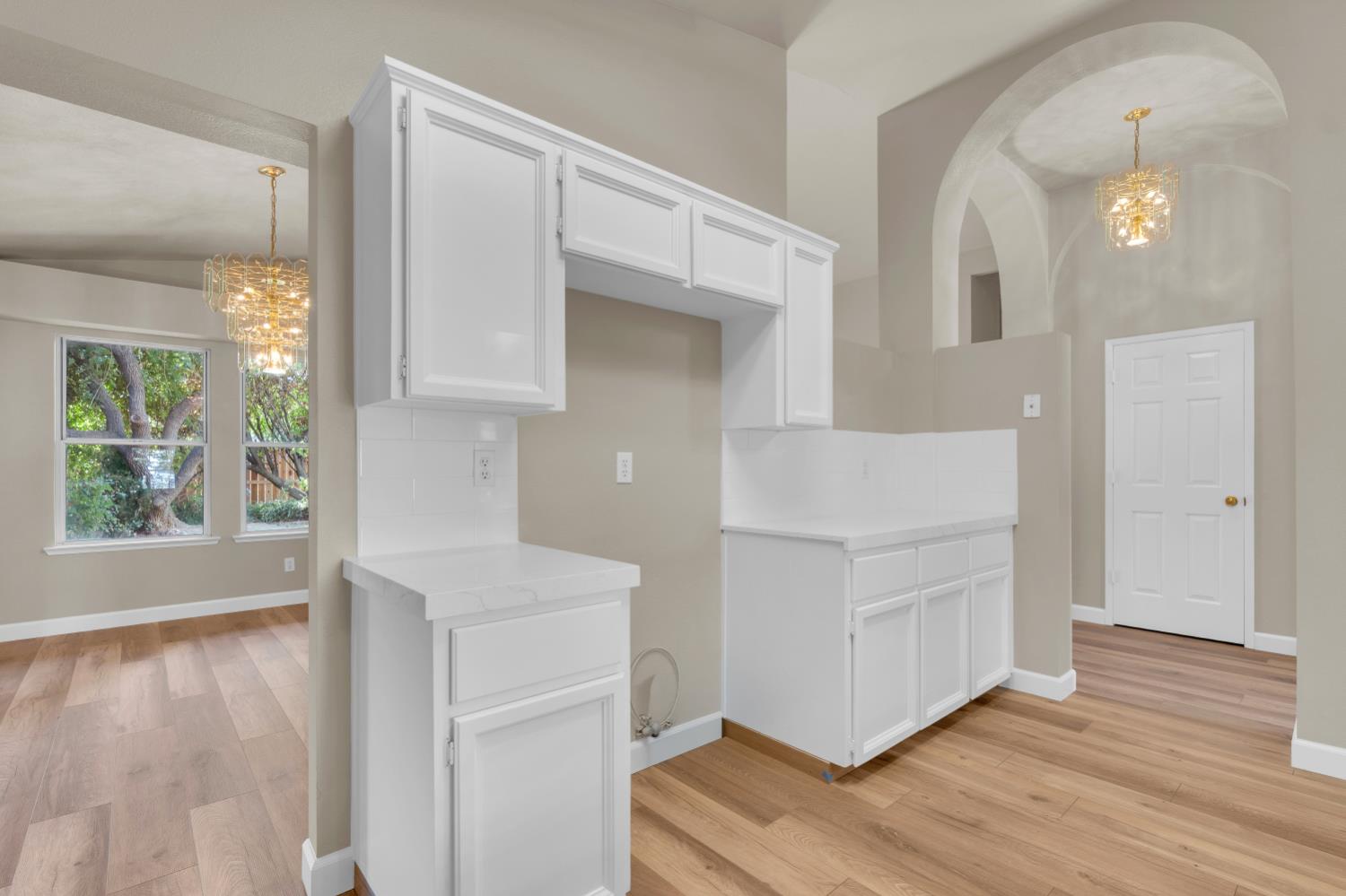 8335 N Barton Ave, Fresno, CA 93720