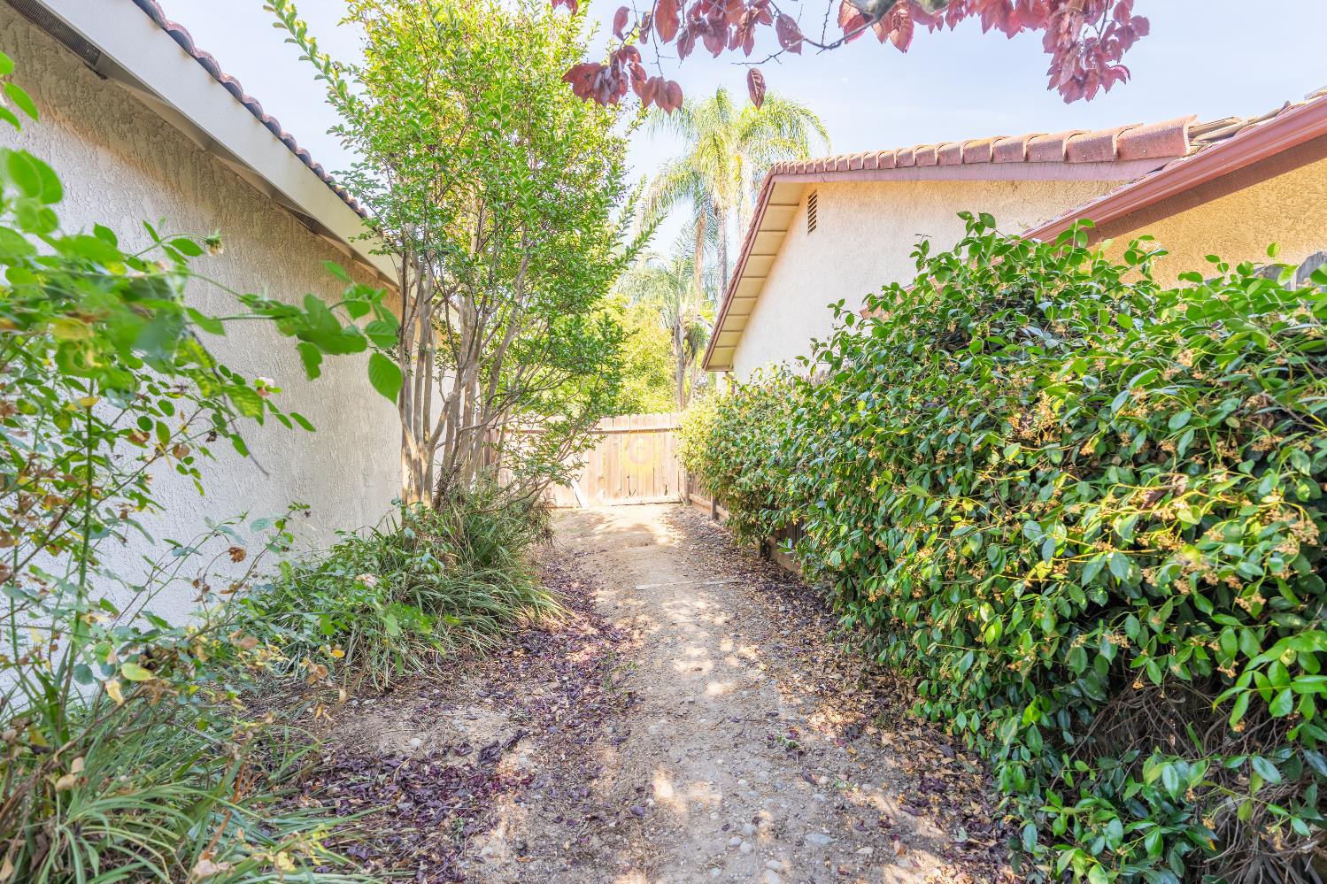 8335 N Barton Ave, Fresno, CA 93720