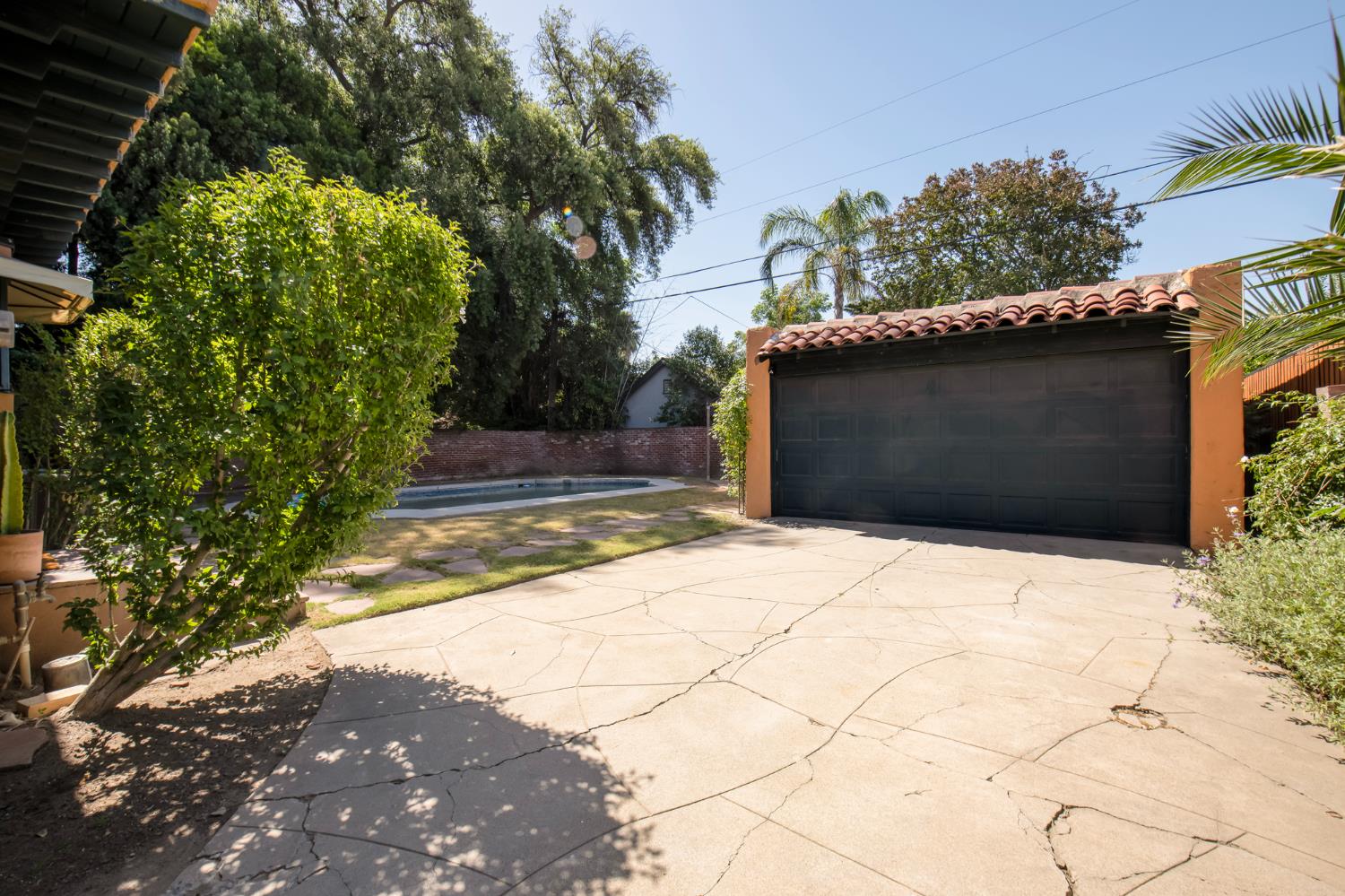 350 E Terrace Ave, Fresno, CA 93704
