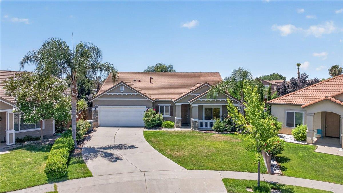 6105 E Cortland Ave, Fresno, CA 93727