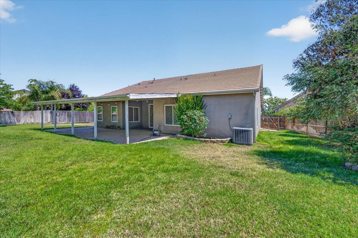 6105 E Cortland Ave, Fresno, CA 93727