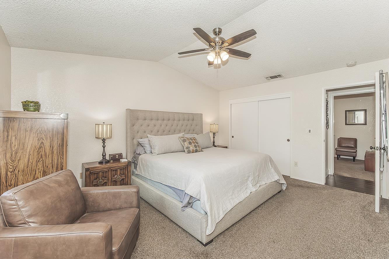 6688 N Bendel Ave, Fresno, CA 93722